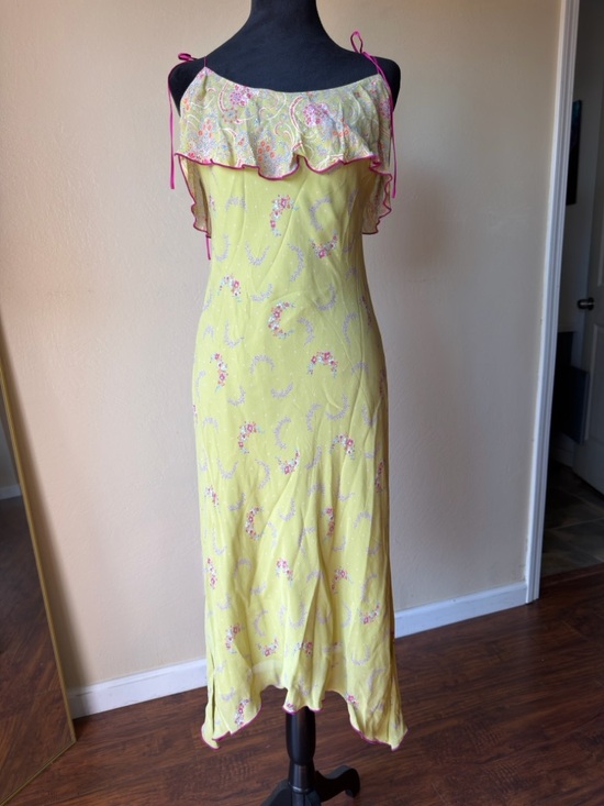 Laundry By Shelli Segal Dresses & Skirts - 90s fairy dress floral handkerchief hem tie straps Laundry Shelli segal size 6